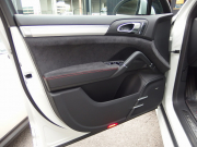 ポルシェ カイエン GTS Tip-s 左ハンドル スポーツエキゾースト 中古車