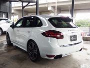 ポルシェ カイエン GTS Tip-s 左ハンドル スポーツエキゾースト 中古車