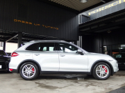 ポルシェ&nbsp;カイエン&nbsp;ターボ 正規ディーラー車 左ハンドル サンルーフ エアサス スポーツシート&nbsp;中古車