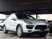 ポルシェ&nbsp;カイエン&nbsp;ターボ 正規ディーラー車 左ハンドル サンルーフ エアサス スポーツシート&nbsp;中古車