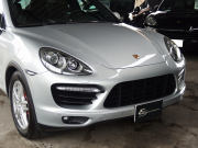 ポルシェ&nbsp;カイエン&nbsp;ターボ 正規ディーラー車 左ハンドル サンルーフ エアサス スポーツシート&nbsp;中古車