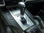 ポルシェ&nbsp;カイエン&nbsp;ターボ 正規ディーラー車 左ハンドル サンルーフ エアサス スポーツシート&nbsp;中古車