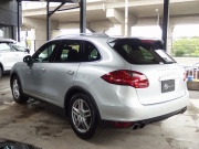 ポルシェ&nbsp;カイエン&nbsp;ターボ 正規ディーラー車 左ハンドル サンルーフ エアサス スポーツシート&nbsp;中古車