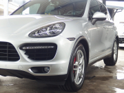 ポルシェ&nbsp;カイエン&nbsp;ターボ 正規ディーラー車 左ハンドル サンルーフ エアサス スポーツシート&nbsp;中古車