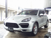 ポルシェ&nbsp;カイエン&nbsp;ターボ 正規ディーラー車 左ハンドル サンルーフ エアサス スポーツシート&nbsp;中古車