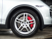 ポルシェ&nbsp;カイエン&nbsp;ターボ 正規ディーラー車 左ハンドル サンルーフ エアサス スポーツシート&nbsp;中古車