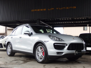 ポルシェ&nbsp;カイエン&nbsp;ターボ 正規ディーラー車 左ハンドル サンルーフ エアサス スポーツシート&nbsp;中古車