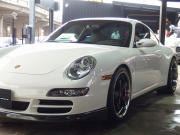 ポルシェ 911(Type997) カレラ4S  正規ディーラー車 Tip-s 左ハンドル スポーツクロノPKG  PASM ESスポーツマフラー ES3-19inアルミ ESローダウンサス 社外カーボンリップ 中古車