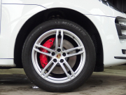 ポルシェ マカン ターボ 正規ディーラー車 PDK 右ハンドル スポーツクロノPKG PASM エントリードライブ 中古車