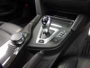 BMW 4シリーズ M4 コンペティション 正規ディーラー車 右ハンドル カーボンリップスポイラー カーボンフロントスプリッター カーボンインテリア 純正20inアルミ 中古車