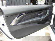 BMW 4シリーズ M4 コンペティション 正規ディーラー車 右ハンドル カーボンリップスポイラー カーボンフロントスプリッター カーボンインテリア 純正20inアルミ 中古車