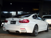 BMW 4シリーズ M4 コンペティション 正規ディーラー車 右ハンドル カーボンリップスポイラー カーボンフロントスプリッター カーボンインテリア 純正20inアルミ 中古車