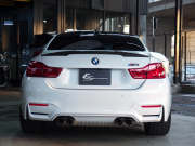 BMW 4シリーズ M4 コンペティション 正規ディーラー車 右ハンドル カーボンリップスポイラー カーボンフロントスプリッター カーボンインテリア 純正20inアルミ 中古車