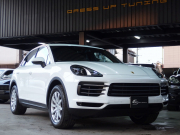 ポルシェ カイエン V6 左ハンドル  パノラマルーフ エントリードライブ 19インチアルミホイール LEDヘッドライト 中古車