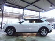 ポルシェ カイエン V6 左ハンドル  パノラマルーフ エントリードライブ 19インチアルミホイール LEDヘッドライト 中古車