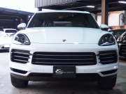 ポルシェ カイエン V6 左ハンドル  パノラマルーフ エントリードライブ 19インチアルミホイール LEDヘッドライト 中古車