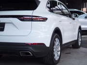 ポルシェ カイエン V6 左ハンドル  パノラマルーフ エントリードライブ 19インチアルミホイール LEDヘッドライト 中古車