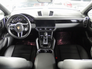 ポルシェ カイエン V6 左ハンドル  パノラマルーフ エントリードライブ 19インチアルミホイール LEDヘッドライト 中古車