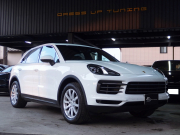 ポルシェ カイエン V6 左ハンドル  パノラマルーフ エントリードライブ 19インチアルミホイール LEDヘッドライト 中古車