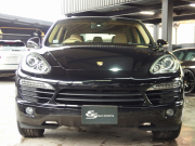 ポルシェ カイエン V6 右ハンドル 正規ディーラー車 ワンオーナー ベージュレザー 18インチアルミホイール 中古車