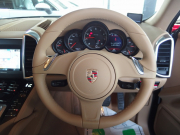 ポルシェ カイエン V6 右ハンドル 正規ディーラー車 ワンオーナー ベージュレザー 18インチアルミホイール 中古車