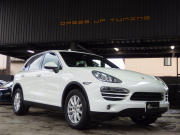 ポルシェ&nbsp;カイエン&nbsp;V6 右ハンドル 正規ディーラー車 ワンオーナー エントリードライブ シートヒーター クルーズコントロール&nbsp;中古車