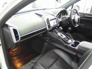 ポルシェ&nbsp;カイエン&nbsp;V6 右ハンドル 正規ディーラー車 ワンオーナー エントリードライブ シートヒーター クルーズコントロール&nbsp;中古車