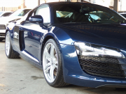 アウディ R8 アウディ R8 4.2 FSI クアトロ　正規ディーラー車　左ハンドル 中古車