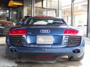 アウディ R8 アウディ R8 4.2 FSI クアトロ　正規ディーラー車　左ハンドル 中古車
