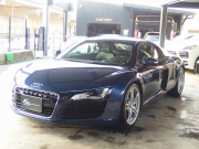 アウディ R8 アウディ R8 4.2 FSI クアトロ　正規ディーラー車　左ハンドル 中古車