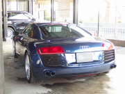 アウディ R8 アウディ R8 4.2 FSI クアトロ　正規ディーラー車　左ハンドル 中古車