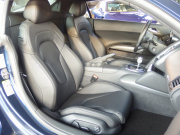 アウディ R8 アウディ R8 4.2 FSI クアトロ　正規ディーラー車　左ハンドル 中古車