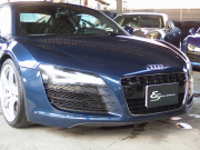 アウディ R8 アウディ R8 4.2 FSI クアトロ　正規ディーラー車　左ハンドル 中古車