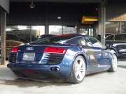 アウディ R8 アウディ R8 4.2 FSI クアトロ　正規ディーラー車　左ハンドル 中古車