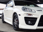 ポルシェ&nbsp;カイエン&nbsp;V6 左ハンドル EUR-GT　社外22inアルミ　サンルーフ　クルーズコントロール 　HDDナビ　&nbsp;中古車