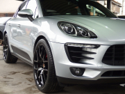 ポルシェ&nbsp;マカン&nbsp;S 正規ディーラー車 右ハンドル ワンオーナー エントリードライブ レザーインテリアPKG ES22インチアルミ ESダウンサス&nbsp;中古車