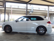 ポルシェ カイエン V6 右ハンドル EUR-GT 正規ディーラー車 クルーズコントロール シートメモリー シートヒーター SDナビ 中古車