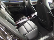 ポルシェ パナメーラ 4 PDK 正規ディーラー車 右ハンドル EUR-GT サンルーフ PDLS クルコン シートヒーター 中古車