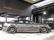 ポルシェ パナメーラ 4 PDK 正規ディーラー車 右ハンドル EUR-GT サンルーフ PDLS クルコン シートヒーター 中古車