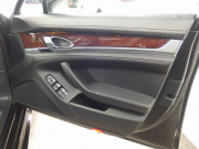 ポルシェ パナメーラ 4 PDK 正規ディーラー車 右ハンドル EUR-GT サンルーフ PDLS クルコン シートヒーター 中古車