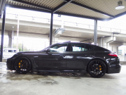 ポルシェ パナメーラ 4 PDK 正規ディーラー車 右ハンドル EUR-GT サンルーフ PDLS クルコン シートヒーター 中古車