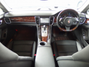 ポルシェ パナメーラ 4 PDK 正規ディーラー車 右ハンドル EUR-GT サンルーフ PDLS クルコン シートヒーター 中古車