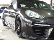 ポルシェ パナメーラ 4 PDK 正規ディーラー車 右ハンドル EUR-GT サンルーフ PDLS クルコン シートヒーター 中古車