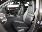 ポルシェ パナメーラ 4 PDK 正規ディーラー車 右ハンドル EUR-GT サンルーフ PDLS クルコン シートヒーター 中古車