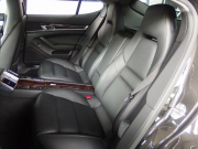 ポルシェ パナメーラ 4 PDK 正規ディーラー車 右ハンドル EUR-GT サンルーフ PDLS クルコン シートヒーター 中古車