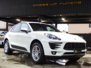 ポルシェ マカン 正規ディーラー車 右ハンドル PDK  ツートンインテリア エントリードライブ アダプティブクルーズコントロール レーンキープアシスト PCM 純正18inアルミ 中古車
