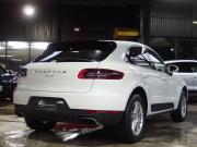 ポルシェ マカン 正規ディーラー車 右ハンドル PDK  ツートンインテリア エントリードライブ アダプティブクルーズコントロール レーンキープアシスト PCM 純正18inアルミ 中古車