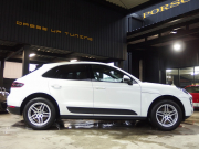 ポルシェ マカン 正規ディーラー車 右ハンドル PDK  ツートンインテリア エントリードライブ アダプティブクルーズコントロール レーンキープアシスト PCM 純正18inアルミ 中古車