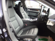 ポルシェ パナメーラ 正規ディーラー車 後期モデル PDK PASM スポーツデザインステアリング パドルシフト PASM サラウンドビューシステム 前後シートヒーター 中古車