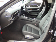 ポルシェ パナメーラ 正規ディーラー車 後期モデル PDK PASM スポーツデザインステアリング パドルシフト PASM サラウンドビューシステム 前後シートヒーター 中古車